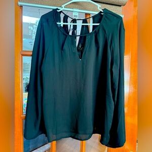 Women’s black detail hole blouse, new gold ray size large